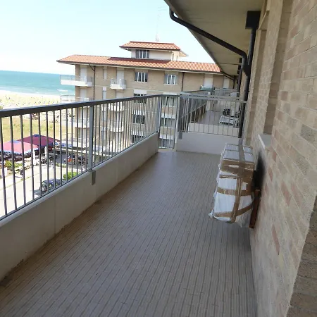 Residence Zeta - Walterigato Apartments Solo Per Famiglie Lido di Jesolo Exterior photo